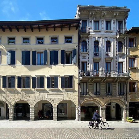 Mercatovecchio Luxury Suites Удине Экстерьер фото