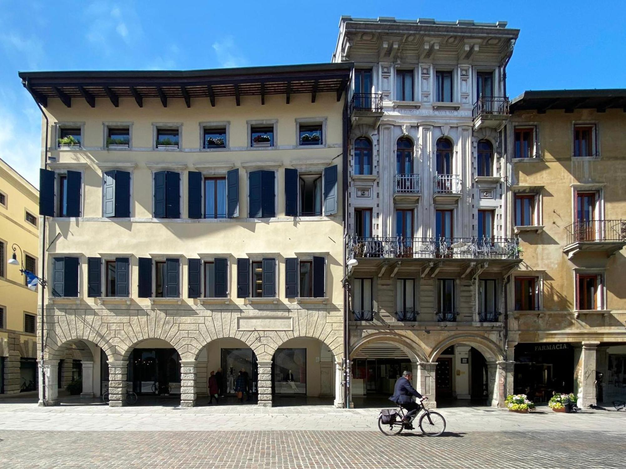 Mercatovecchio Luxury Suites Удине Экстерьер фото
